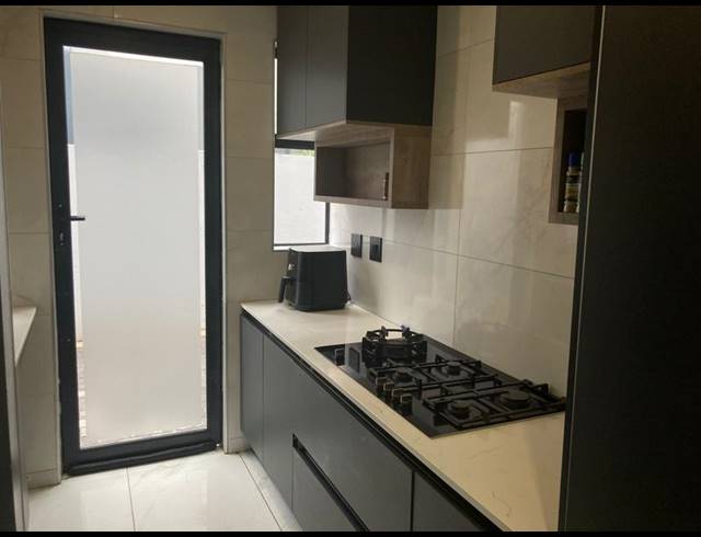 6 BEDROOM HOUSE FOR SALE IN SIX FOUNTAINS RESIDENTIAL ESTATE